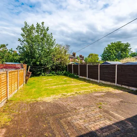 Driveway Stunning 3bedroom In Withington *