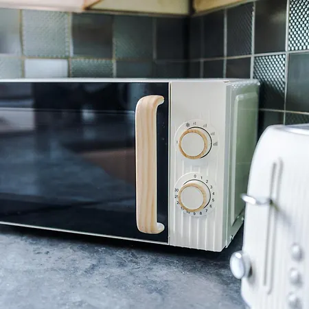 Driveway Stunning 3bedroom In Withington Prázdninový dům