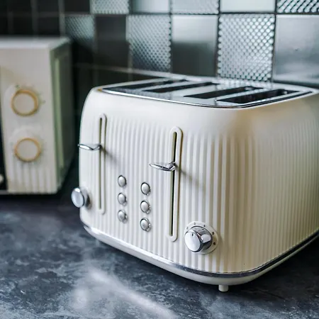 Driveway Stunning 3bedroom In Withington Prázdninový dům