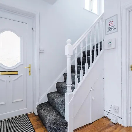 Driveway Stunning 3bedroom In Withington Prázdninový dům *