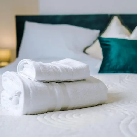 Driveway Stunning 3bedroom In Withington *