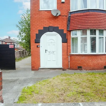 Spacious 3bd Near Etihad And Coop Live - Free Parking! * マンチェスター