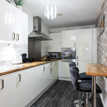 Five Star Rated * Manchester