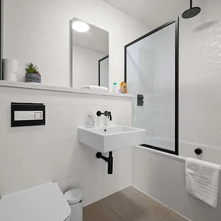 4 Bed Canal St Free Parking 맨체스터