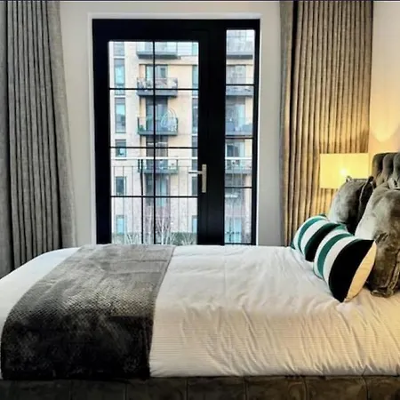 Luxury With Free Parking
