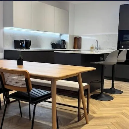 Apartmán Luxury With Free Parking