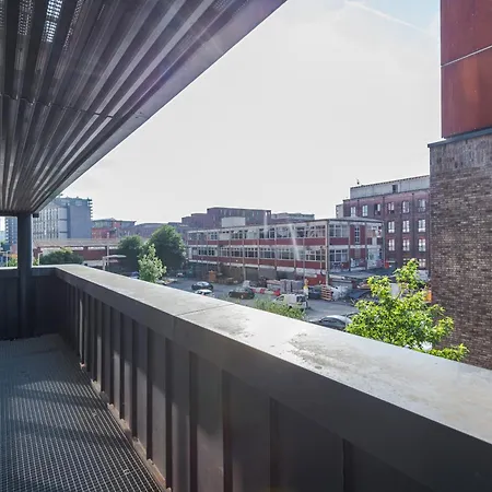 2 Bedroom With Free Parking In Centre, By Eason - Ideal For Weekend Getaways & Business Travel Apartament *