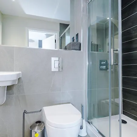 Apartament 2 Bedroom With Free Parking In Centre, By Eason - Ideal For Weekend Getaways & Business Travel Manchester