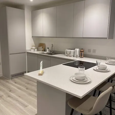 Roof Terrace Lakeside - - Cinema - Free Parking Apartament Manchester