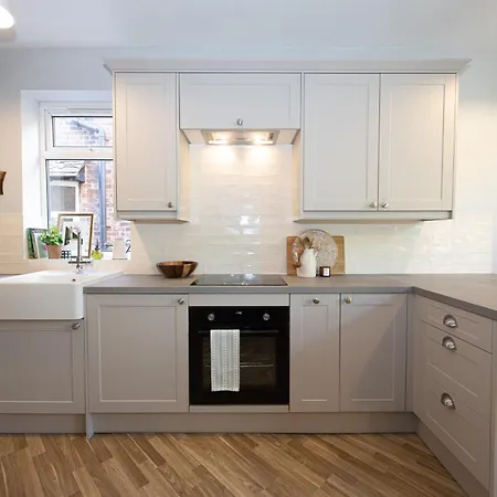 Victorian Wfh Haven With Free Parking * Manchester