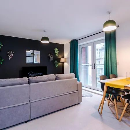 Lejlighed Free Parking, Cosy 2bed In Salford Quays, Balcony, Sleeps 6 Manchester
