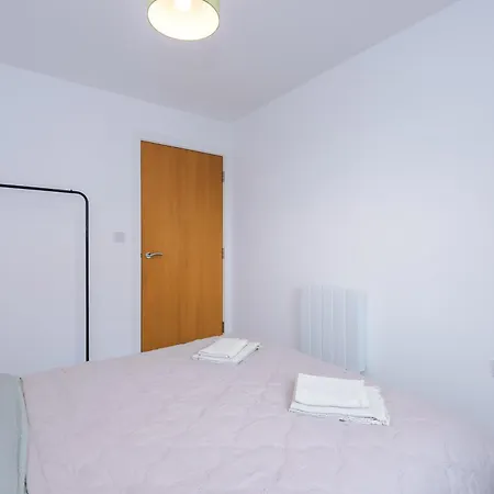 Free Parking, Cosy 2bed In Salford Quays, Balcony, Sleeps 6 Lejlighed Manchester