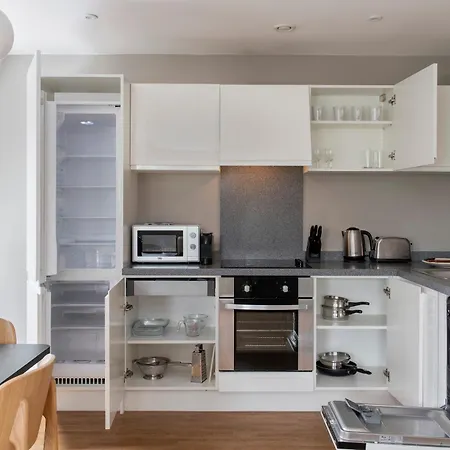 Ξενοδοχείο Cove Minshull Street 4*