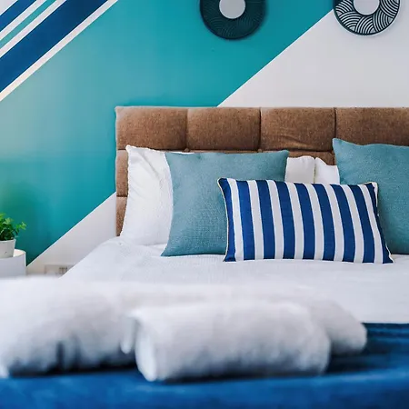 Centre 2 Bedroom Sleeps 5