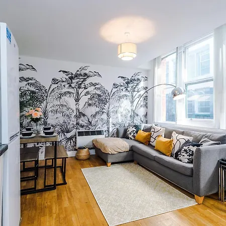 아파트 Centre 2 Bedroom Sleeps 5 맨체스터