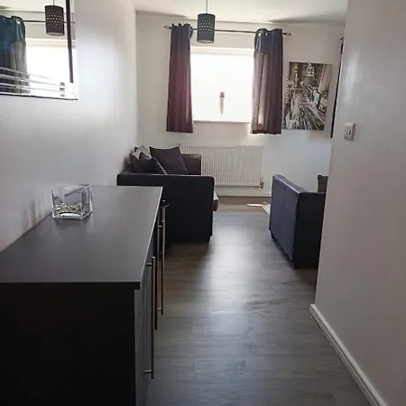 דירה Stylish Spacious 2 Bed Balcony Nr Stadium