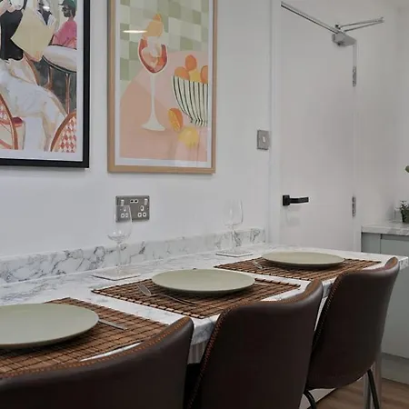 Free Parking The Quays- Sleeps 8 By Genesis Living 度假居 *