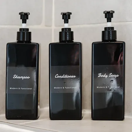 Modern 2 Bedroom House With Parking * Manchester