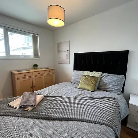 Cosy 2 Bedroom In Daire Manchester