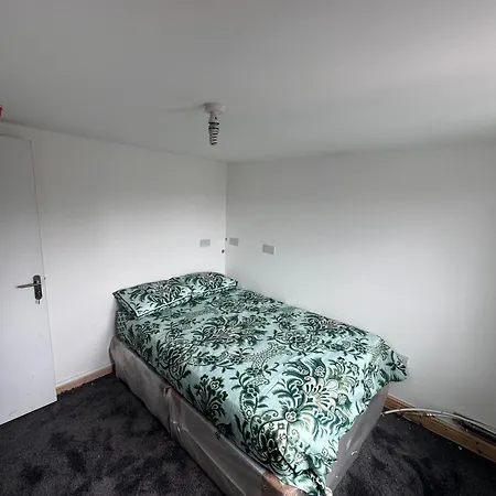 M12 Levenshulme Luxury Newly Renovated