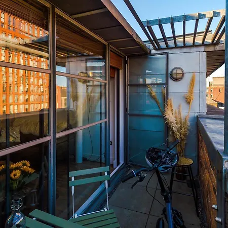 Mcr 2br 2ba, Parking, Wifi, Full Kitchen Daire *