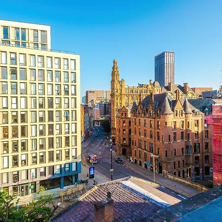 Mcr 2br 2ba, Parking, Wifi, Full Kitchen Daire *