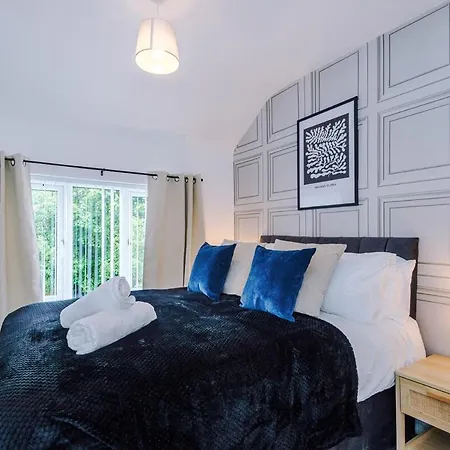 3br Fully-equipped House With Free Wifi & Parking
