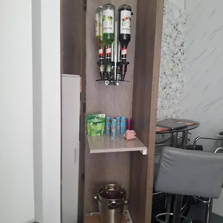 Lägenhet Stylish Private Flat Close To Centre! *