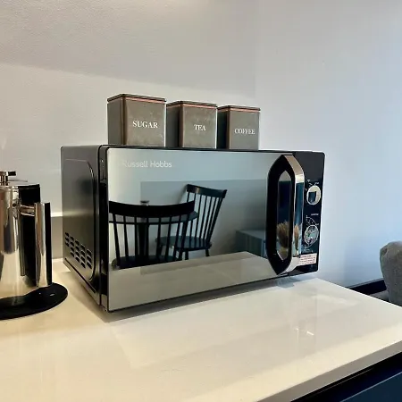 Cute 1 Bed Duplex With Balcony