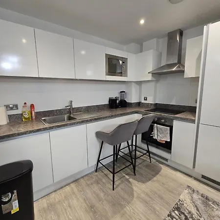 Mega9 Luxury 2bedrooms - 2baths, 2toilets