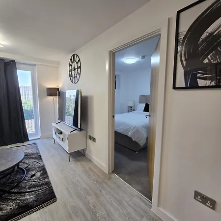 Mega9 Luxury 2bedrooms - 2baths, 2toilets