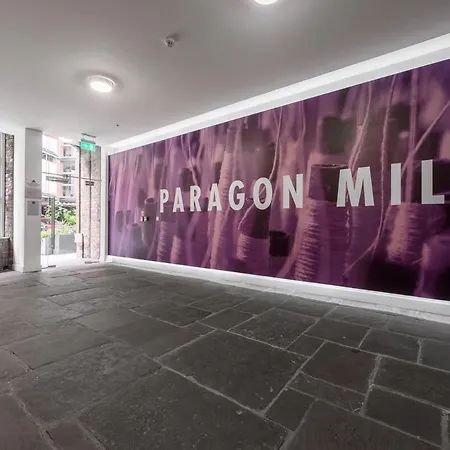 Two Bedroom By Brookland Serviced Short Lets With Free Wifi マンチェスター