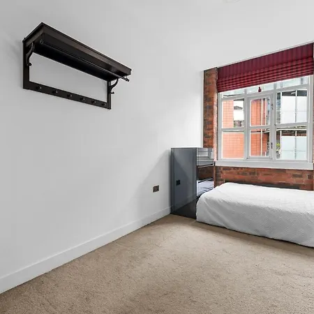 Two Bedroom By Brookland Serviced Short Lets With Free Wifi *