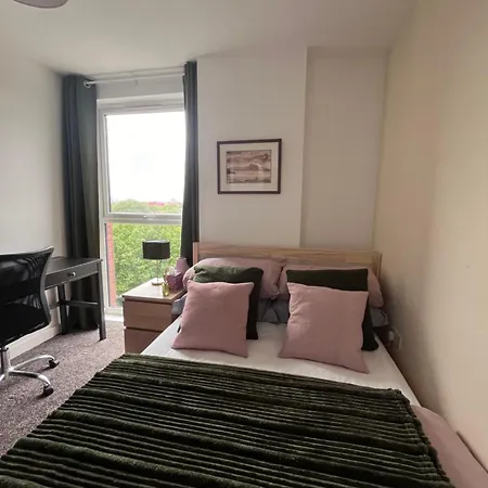 Double Bedroom - Private Bathroom - Centre Accommodatie bij particulieren