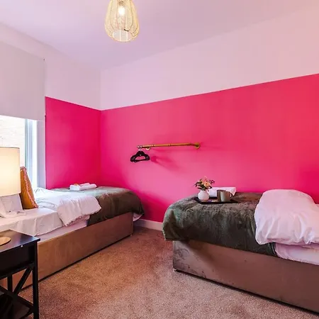 Trendy 3 Bedroom Pad *