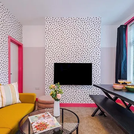 Trendy 3 Bedroom Pad Prázdninový dům Manchester