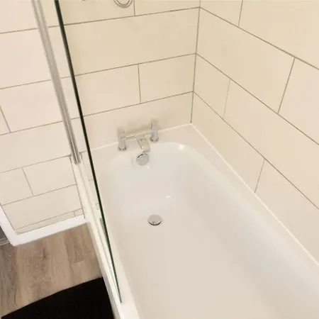 Apartament Charming 3mins From Airport Manchester