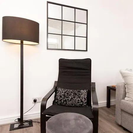 Apartament Charming 3mins From Airport