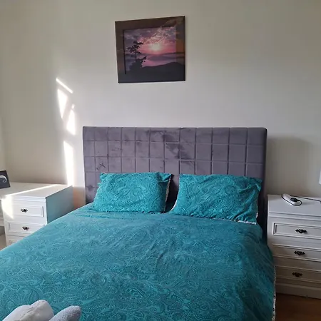 Bella Thorpe Манчестер