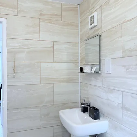 Mvps Snug Urban Hideaway 別荘