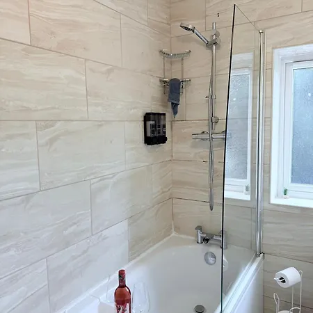 Mvps Snug Urban Hideaway