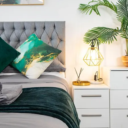 Modern Skyline Apartmán *