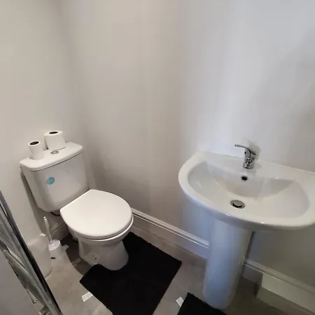 En-suite Double-bedroom In The Heart Of Salford Cr3 Perfect For Short Vendégház