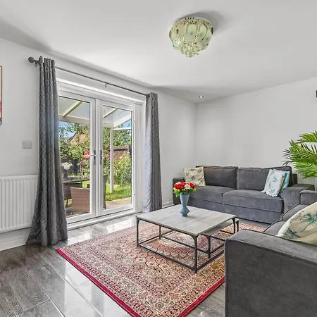 New Large Townhouse 3 Bedrooms 4 Beds And Parking Feriehus *