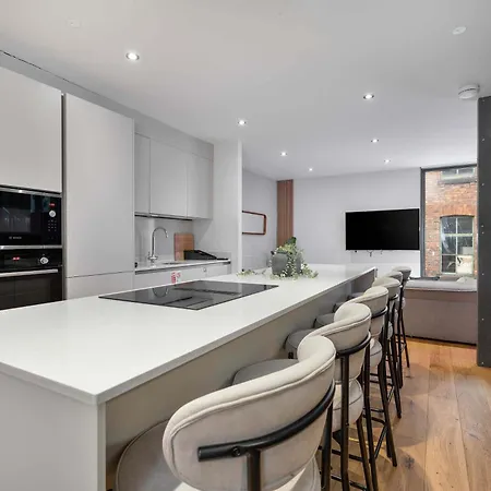 West Townhouse By Casacity