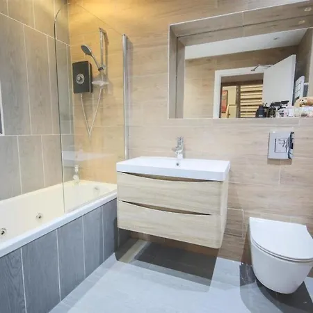 Extraordinary Penthouse - Whole In Centre Apartment *