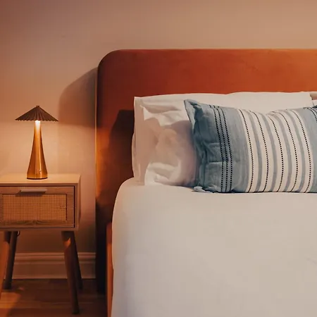 Gem With Stylish 2br Retreat And Free Carpark アパート マンチェスター