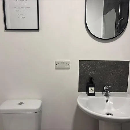 Deluxe Double Parking Apartment *