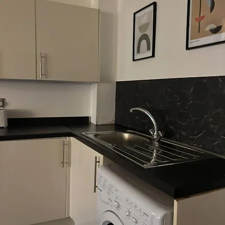Deluxe Double Parking Apartment Manchester