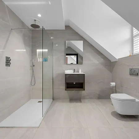 Σπίτι διακοπών 5 Bed Didsbury Garden Free Parking *